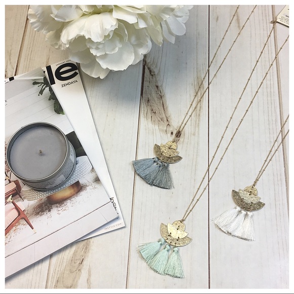 Mint Fringe Pendant Necklace - Picture 3 of 4